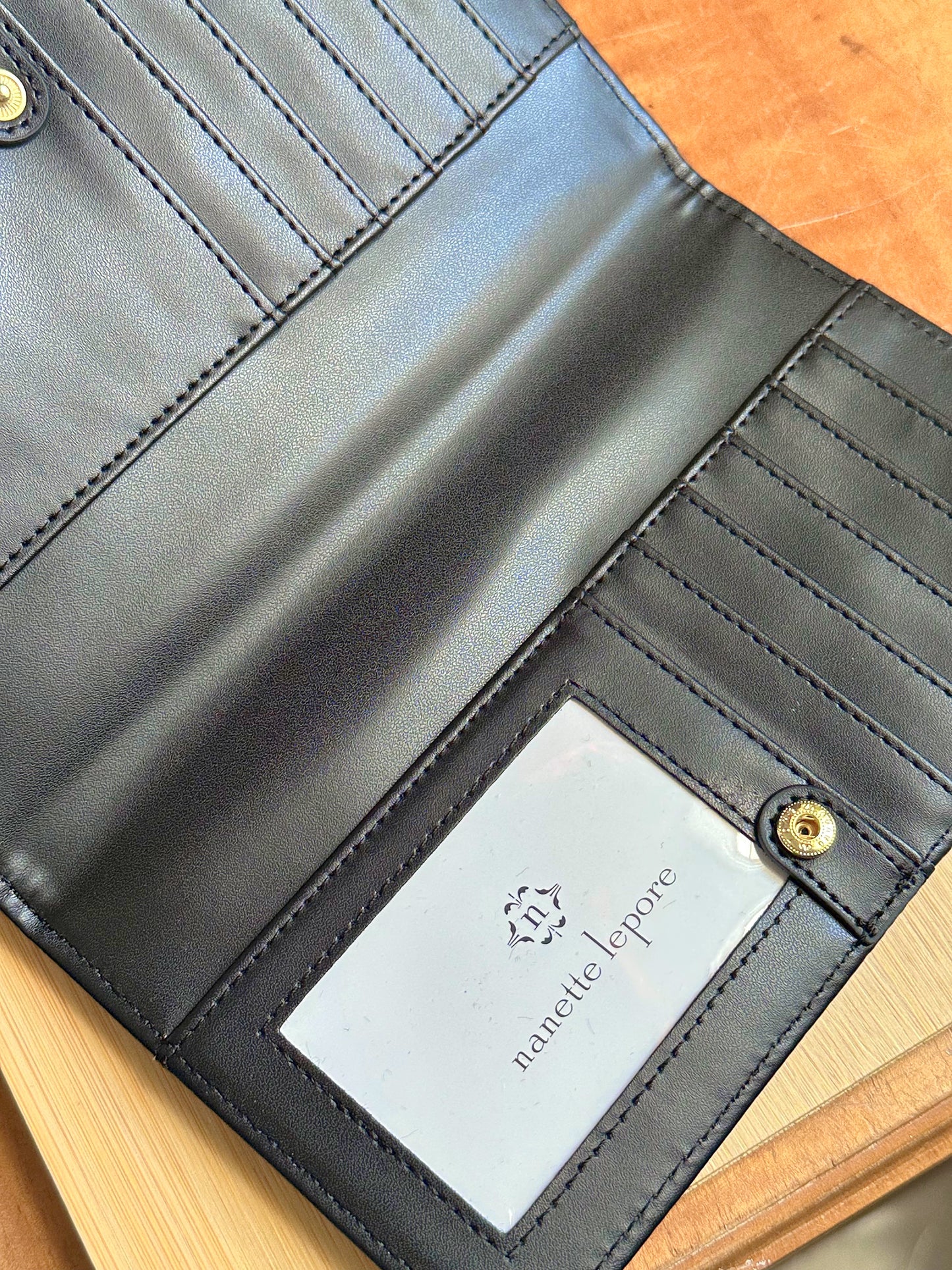 Monedero Nanette Lepore negro