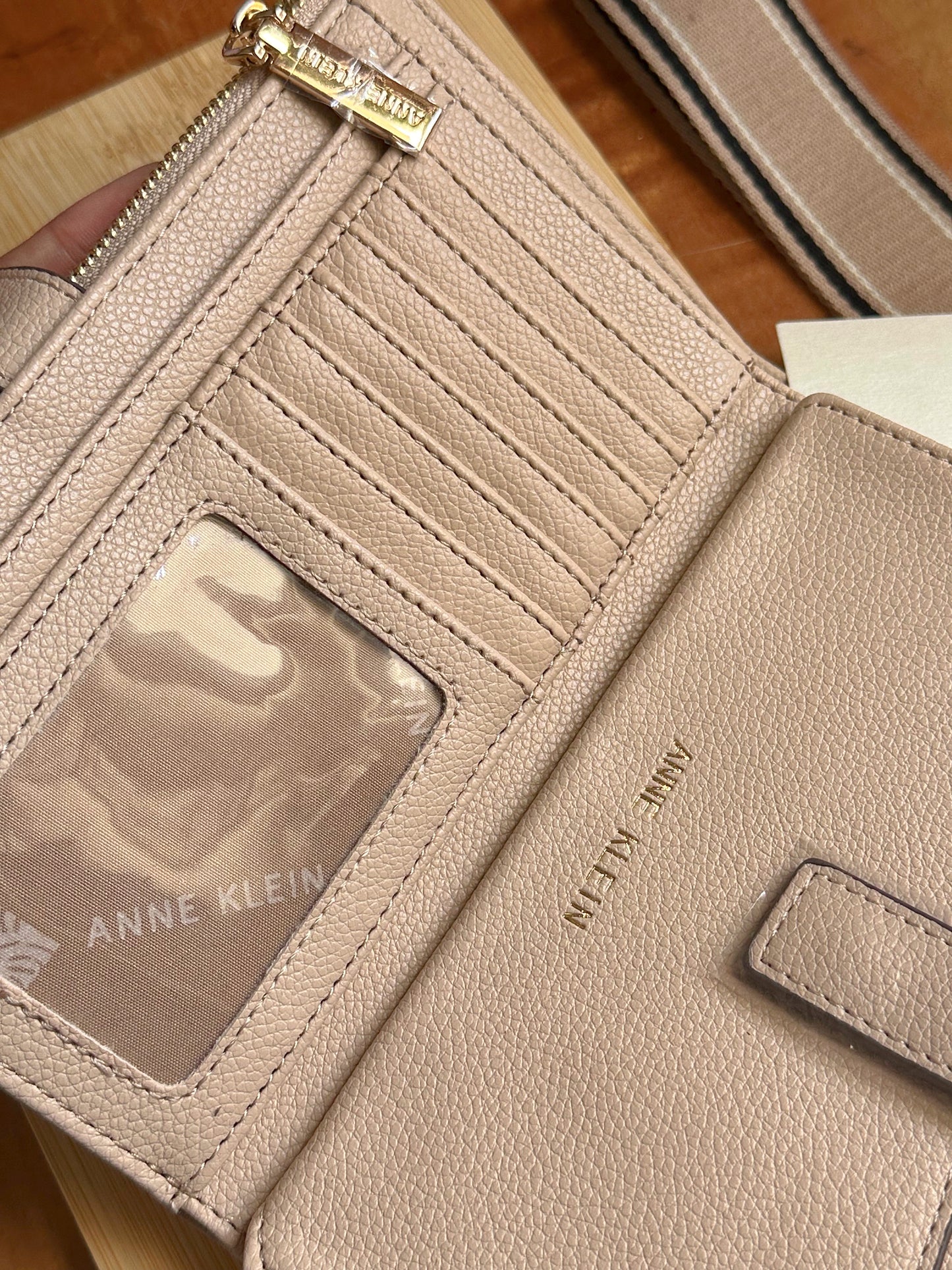 Monedero Anne Klein